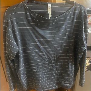Ladies lululemon top
